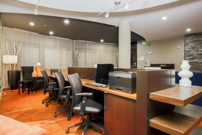 Courtyard By Marriott Chico image