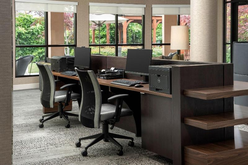 Courtyard By Marriott Chico image
