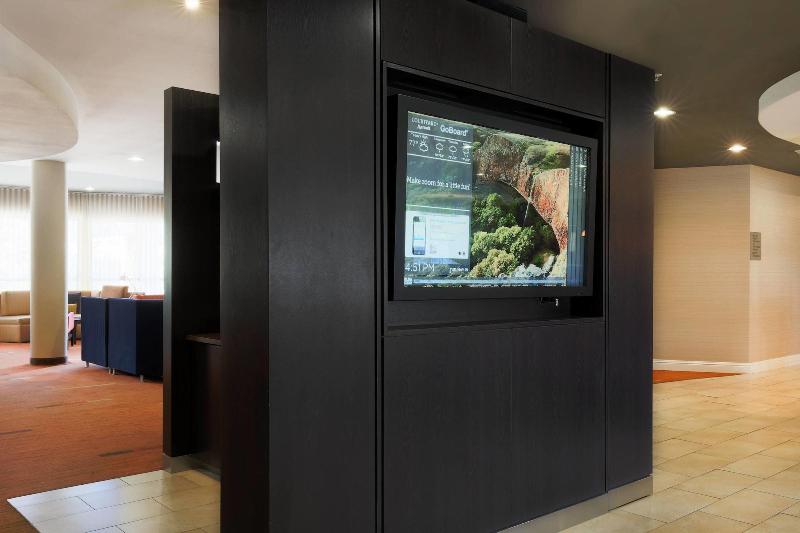 Courtyard By Marriott Chico image