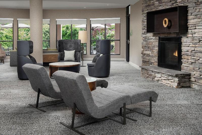Courtyard By Marriott Chico image