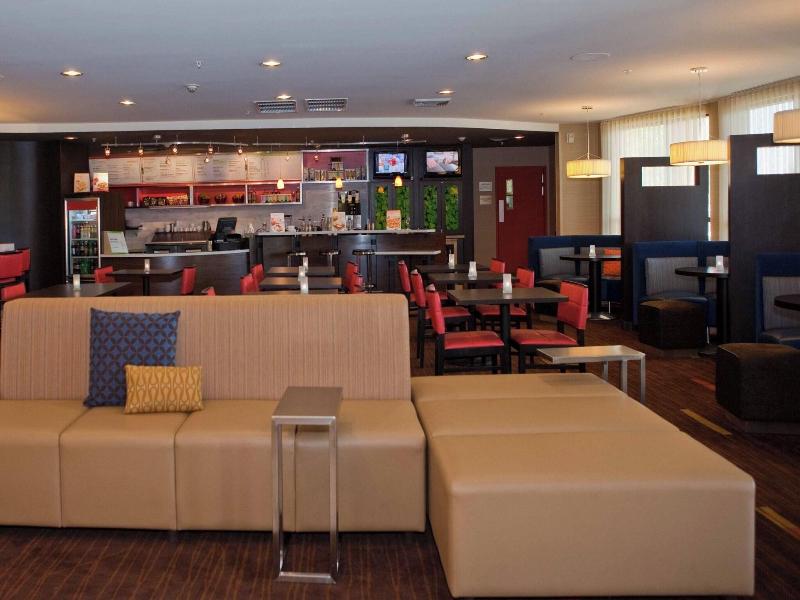 Courtyard By Marriott Chico image