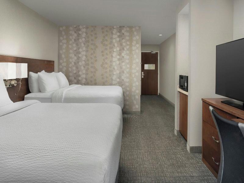 Courtyard By Marriott Chico image