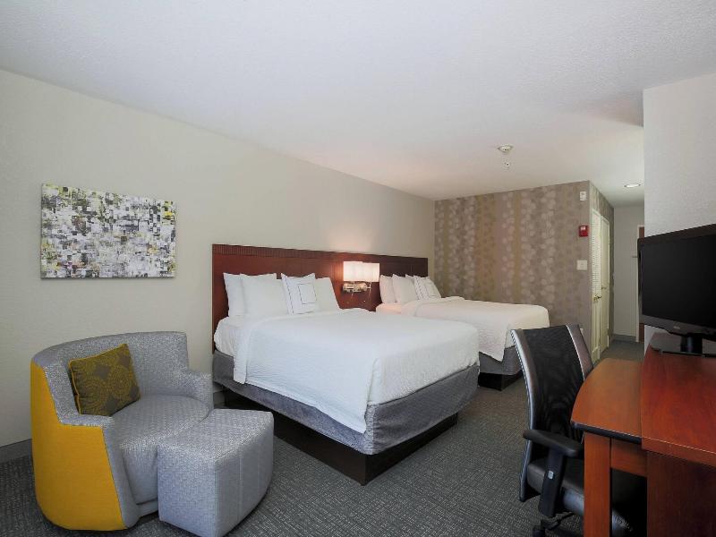 Courtyard By Marriott Chico image 5