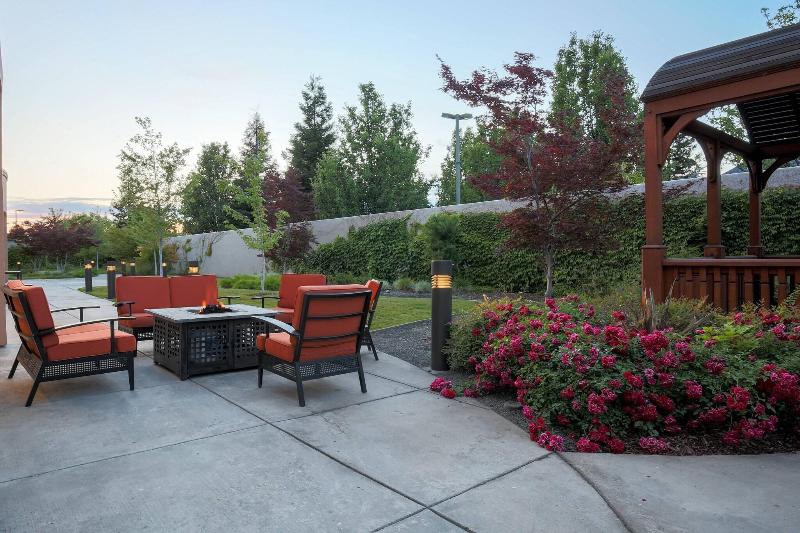 Courtyard By Marriott Chico image