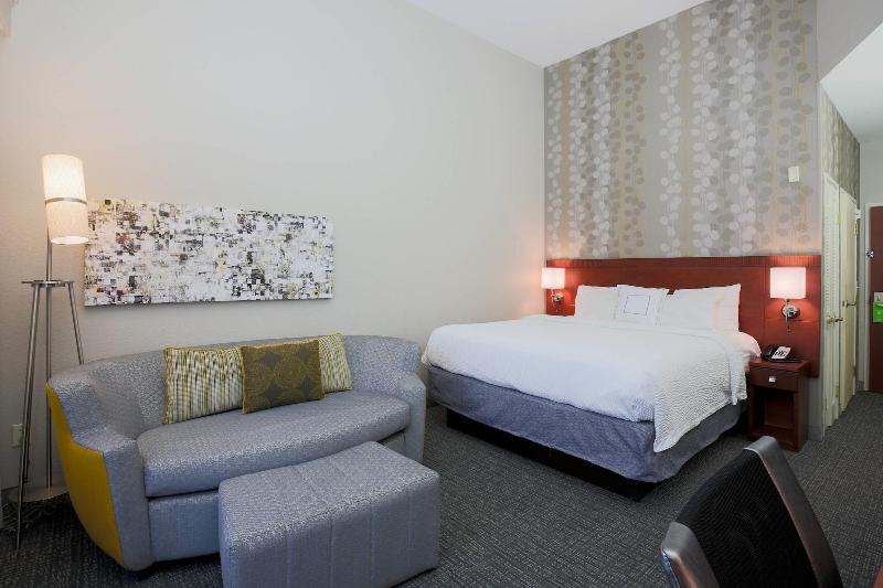 Courtyard By Marriott Chico image