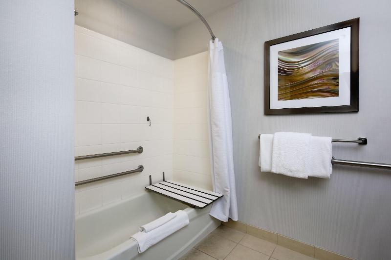 Courtyard By Marriott Chico image
