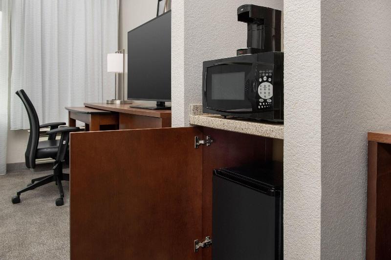 Courtyard By Marriott Chico image