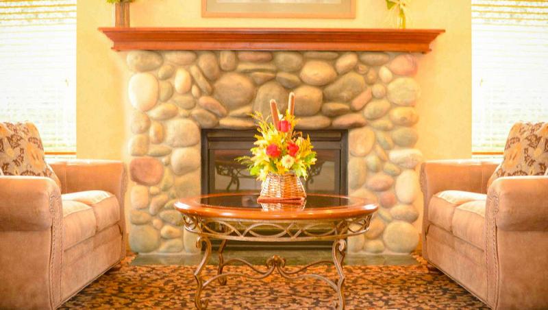 Clatskanie River Inn image