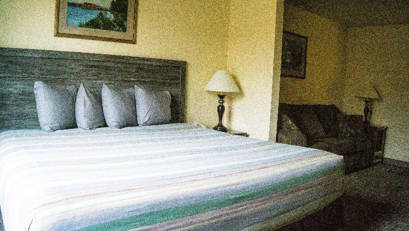 Clatskanie River Inn image