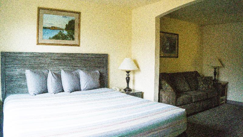 Clatskanie River Inn image