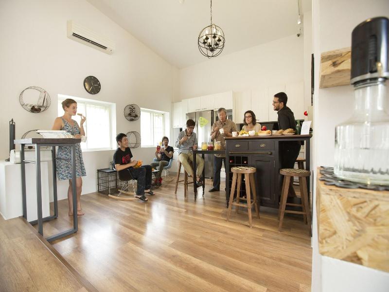 Light Hostel - Chiayi image