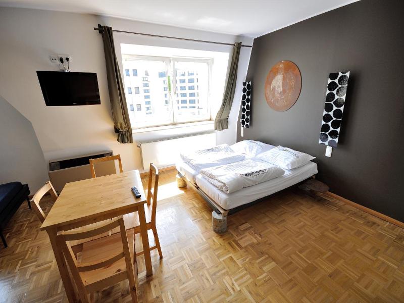 Five Elements Hostel image
