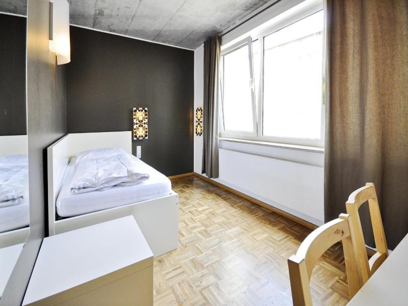 Five Elements Hostel image