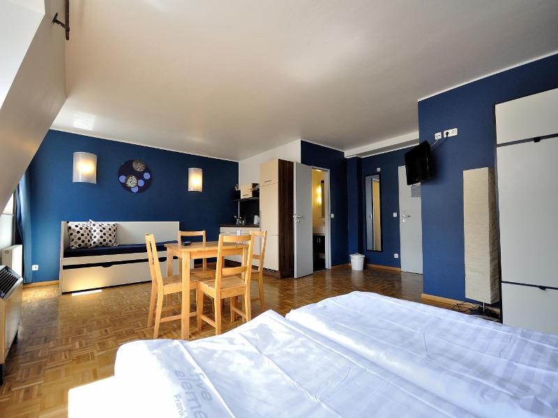 Five Elements Hostel image