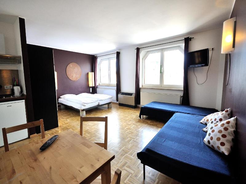 Five Elements Hostel image