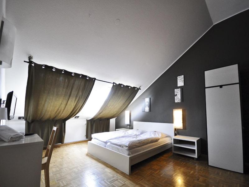 Five Elements Hostel image