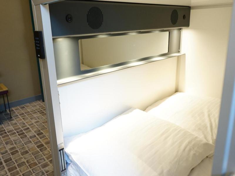 Five Elements Hostel image
