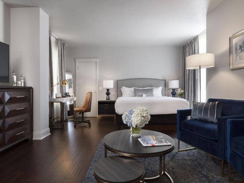 Seven Gables Inn image