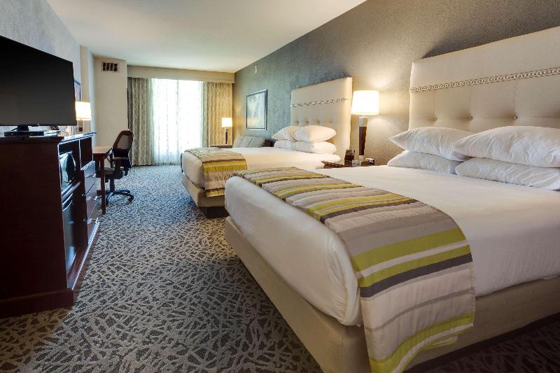 Drury Plaza Hotel Cape Girardeau Conference Center image