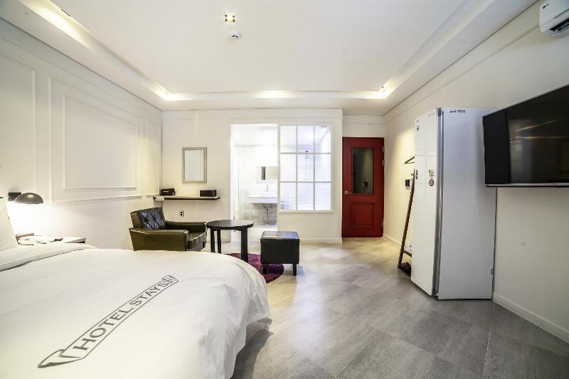 Hotel Stay 53