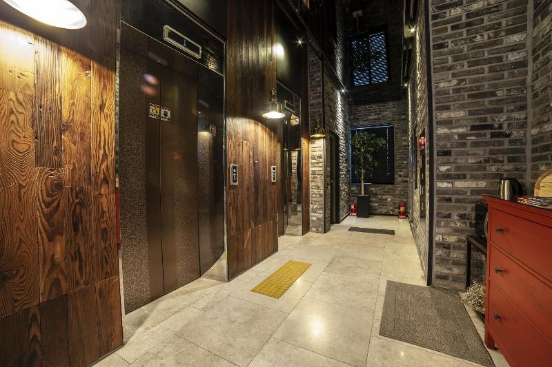 Hotel Stay 53