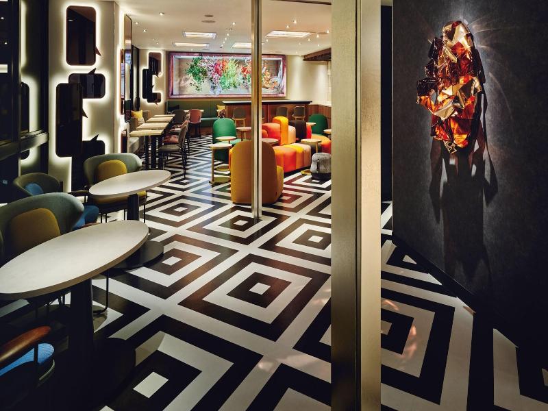 Hotel WBF Hommachi image