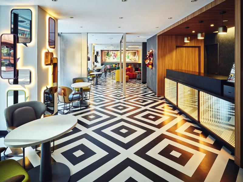 Hotel WBF Hommachi image