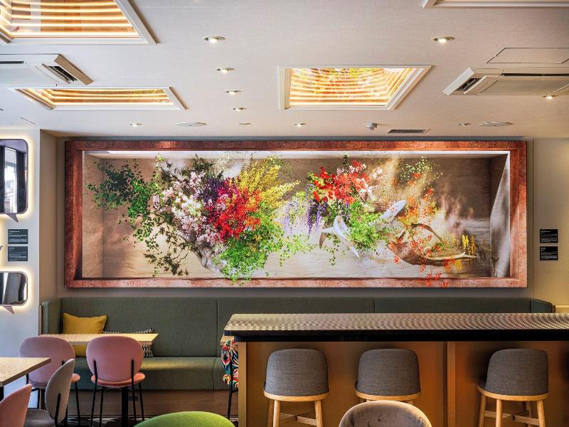 Hotel WBF Hommachi image