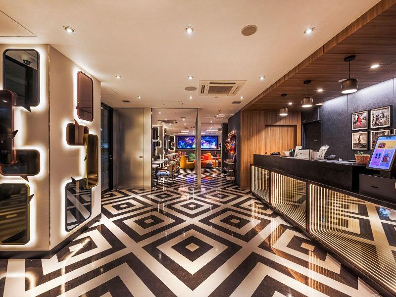 Hotel WBF Hommachi image