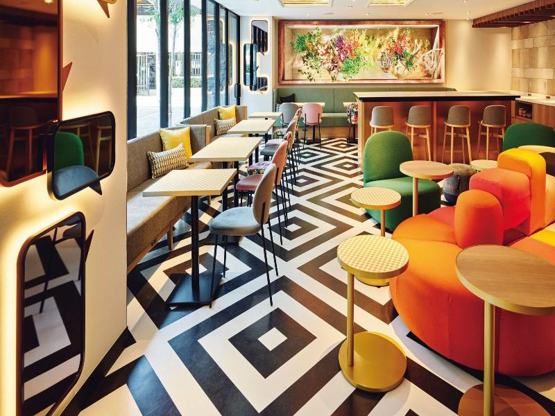 Hotel WBF Hommachi image