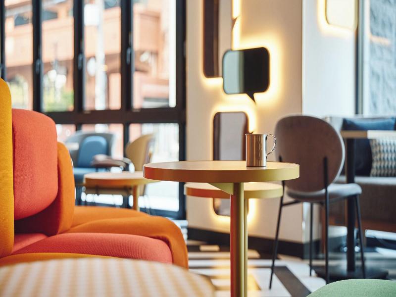 Hotel WBF Hommachi image
