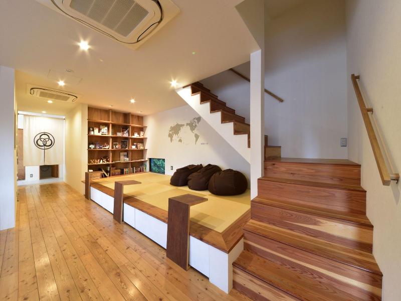 Hostel Mitsuwaya Osaka image