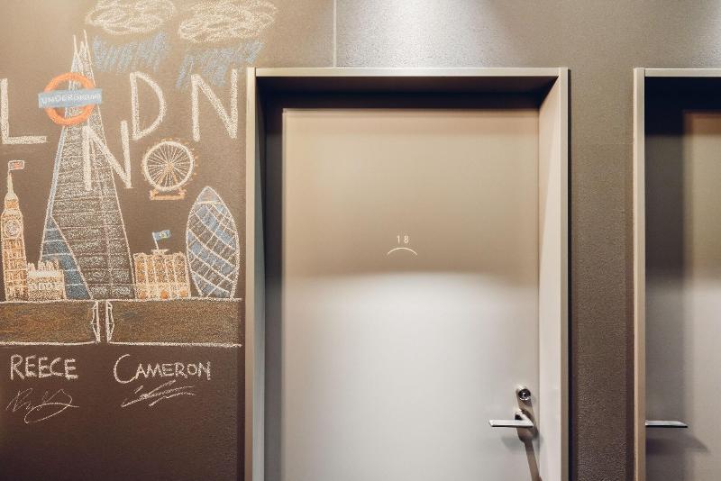 Bon Hostel image