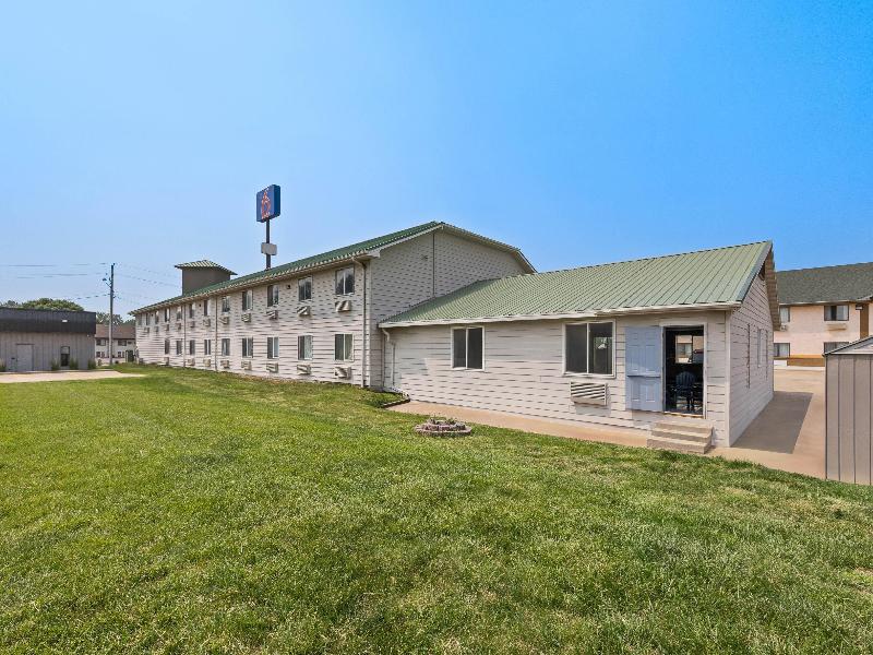 Motel 6 North Sioux City, SD – I-29 North image