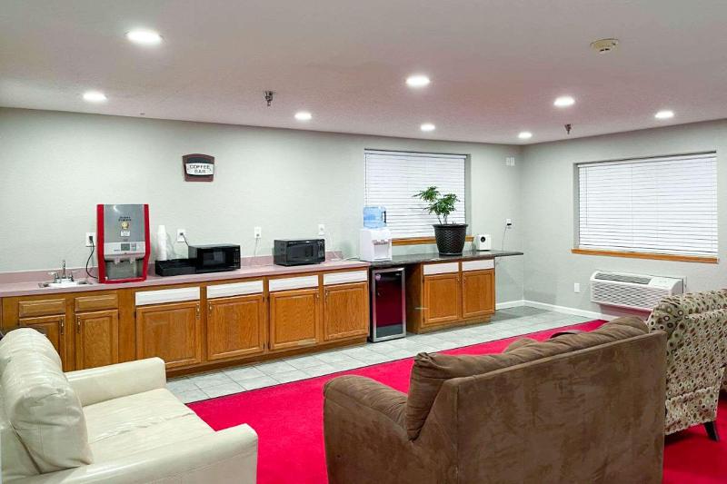 Motel 6 North Sioux City, SD – I-29 North image