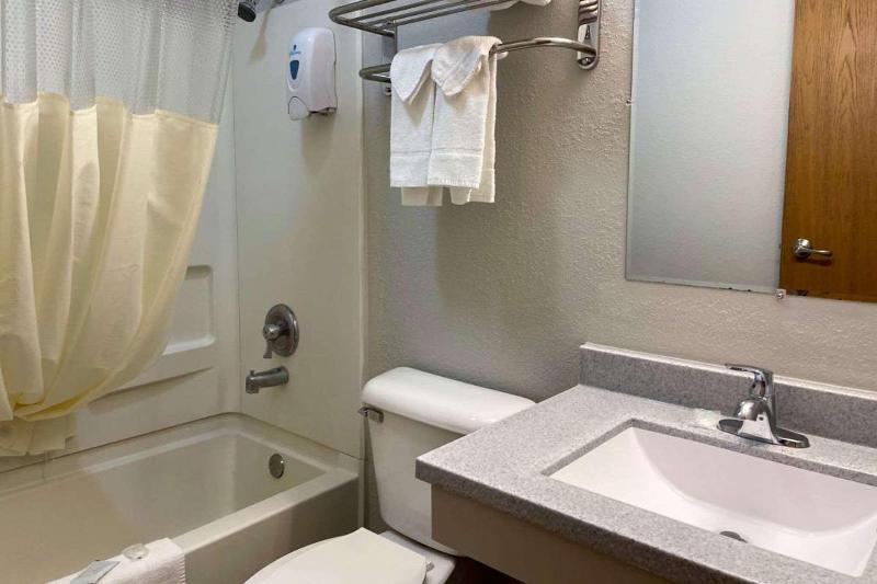 Motel 6 North Sioux City, SD – I-29 North image