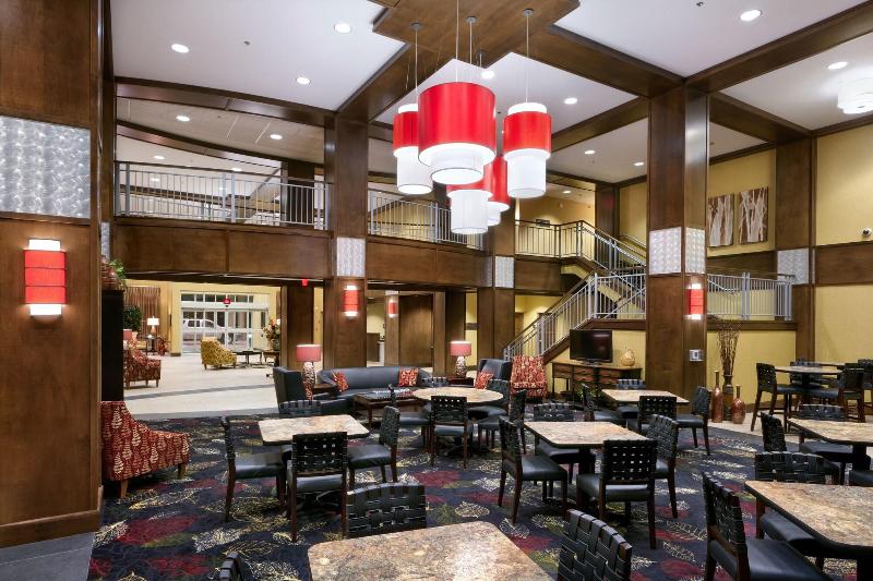 Clubhouse Hotel & Suites Pierre image