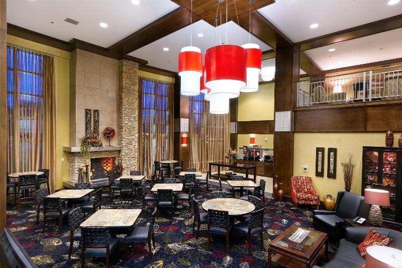 Clubhouse Hotel & Suites Pierre image