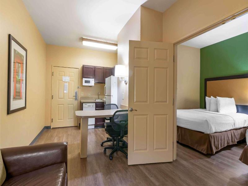 Extended Stay America- Kansas City - Metcalf Ave image