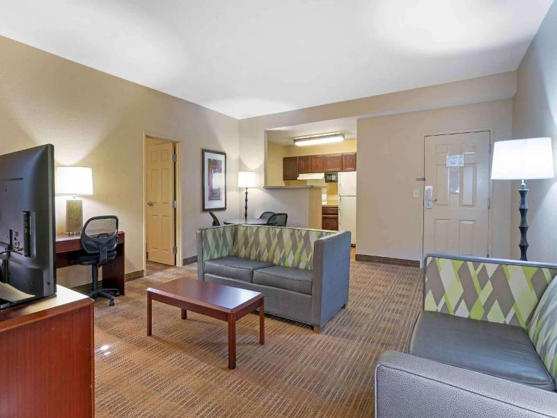 Extended Stay America- Kansas City - Metcalf Ave image
