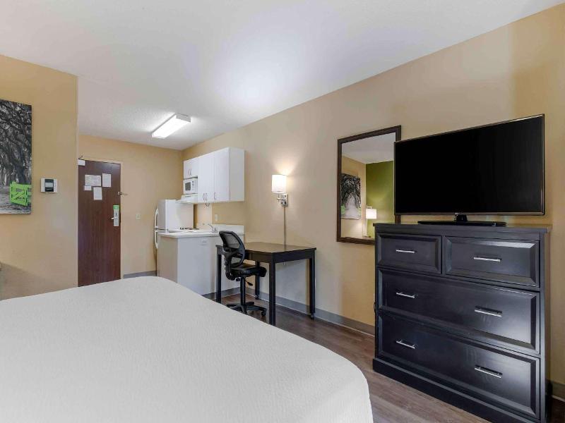 Extended Stay America- Kansas City - Metcalf Ave image