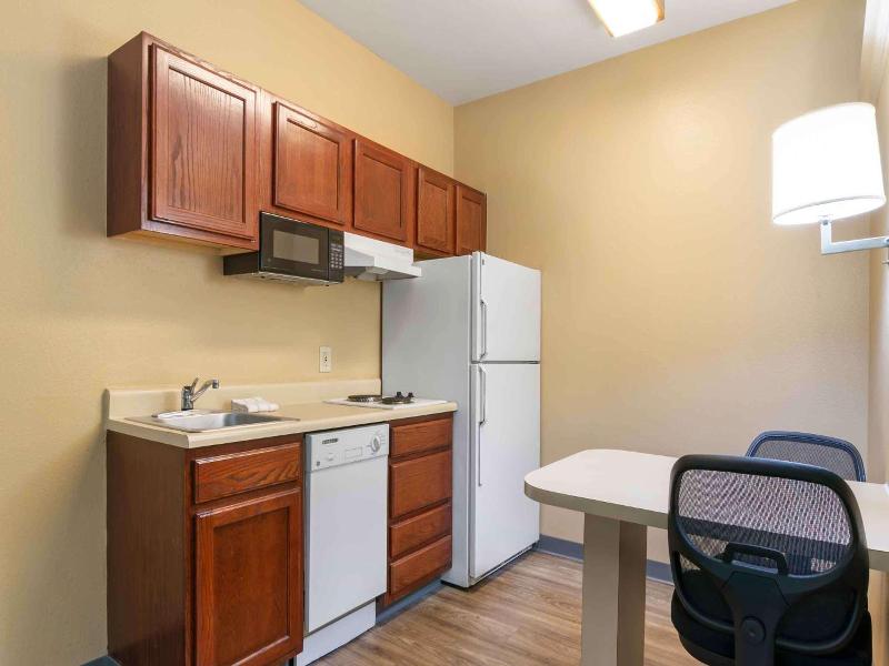 Extended Stay America- Kansas City - Metcalf Ave image