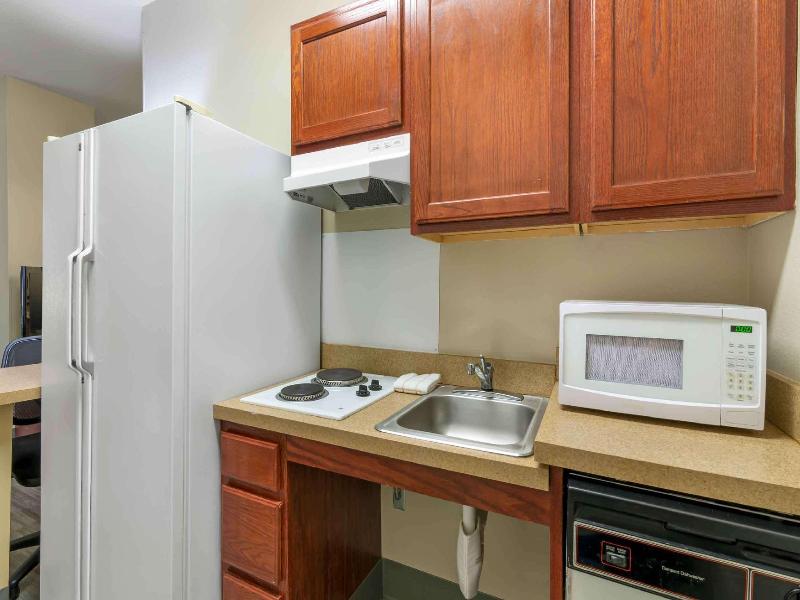 Extended Stay America- Kansas City - Metcalf Ave image