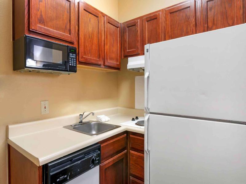 Extended Stay America- Kansas City - Metcalf Ave image