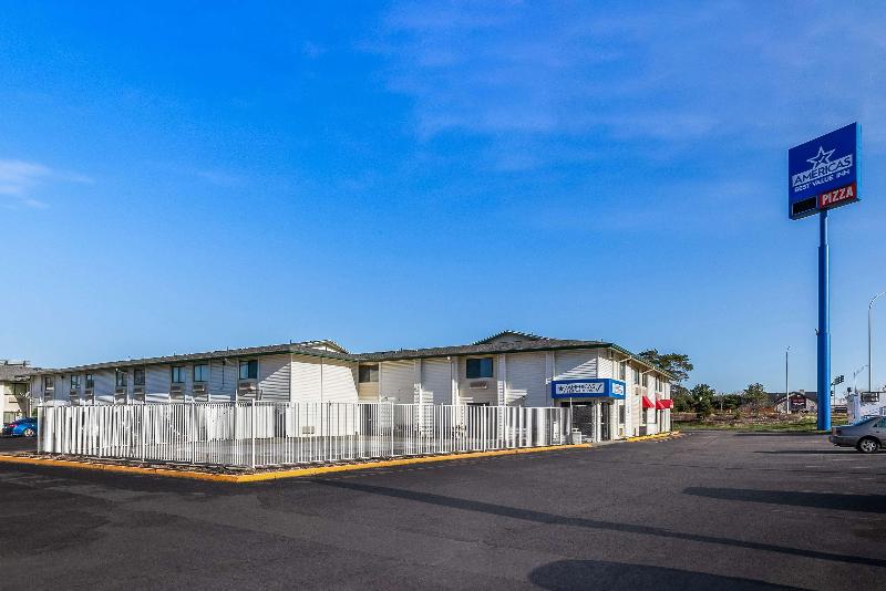 Americas Best Value Inn Lincoln Airport image