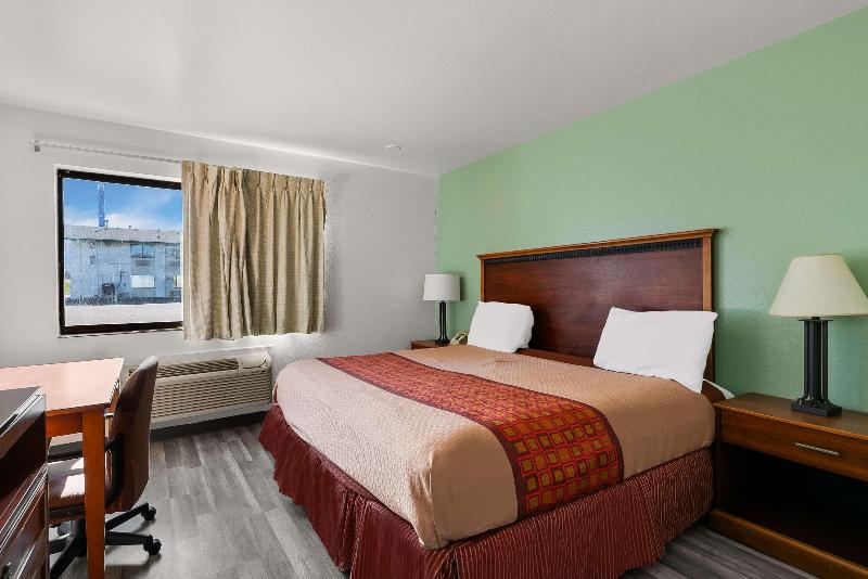 Americas Best Value Inn Lincoln Airport image