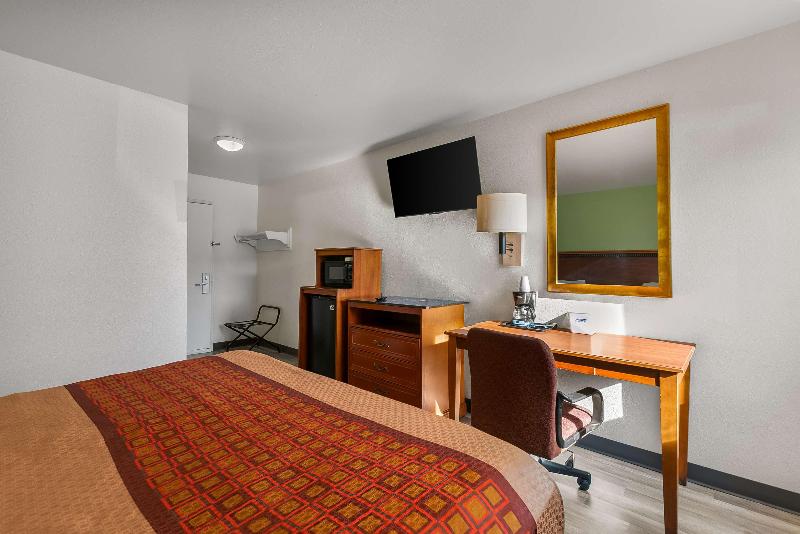 Americas Best Value Inn Lincoln Airport image
