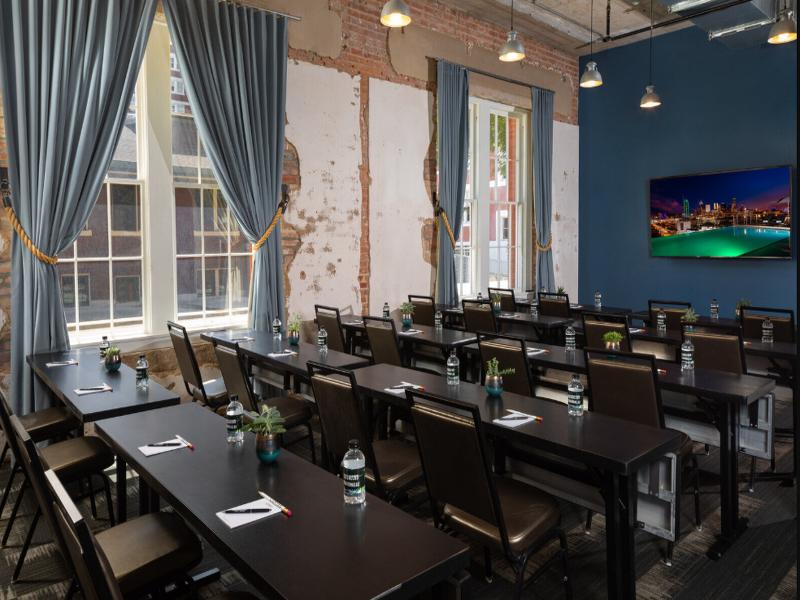 Canvas Hotel Dallas image