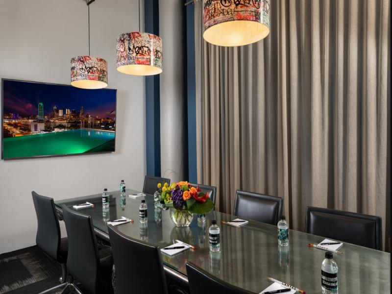 Canvas Hotel Dallas image