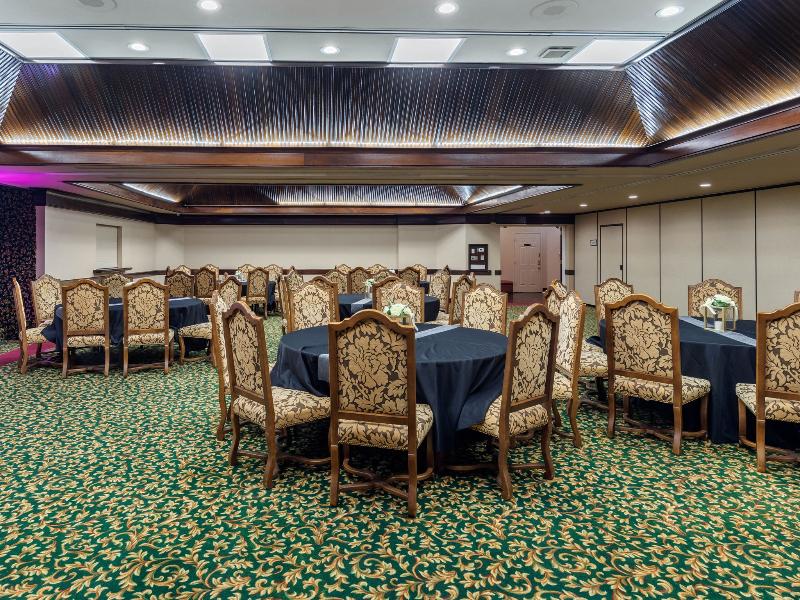 Magnuson Grand Hotel and Conference Center Tyler image